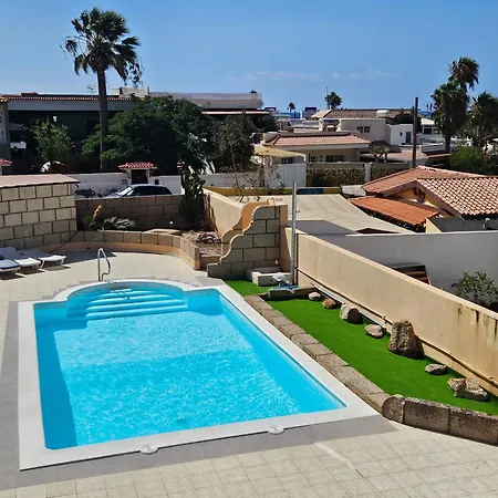 Apartment Loft Near The La Mareta